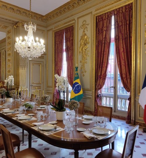 Ein Raum im Hôtel Schneider - der brasilianischen Botschaft.