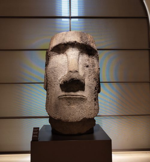 Der Kopf eines sogenannten Moai von den Osterinseln.