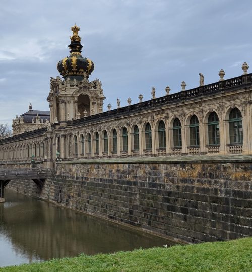 Der Zwinger in Dresden. In ihm ist unter anderem die Dresdner Gemäldegalerie untergebracht.