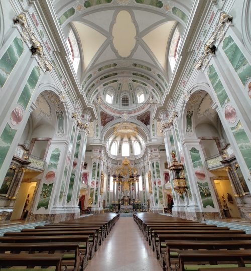 Weiterhin war ich noch in der Jesuitenkirche, deren barocke Innenausstattung sehr beeindruckend aussieht.